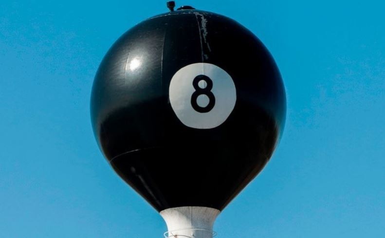 8-ball-on-facebook-here-s-what-this-strange-emoji-actually-means