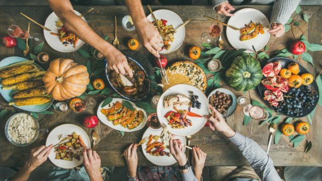 5 sites to find Thanksgiving recipes to impress everyone at the table