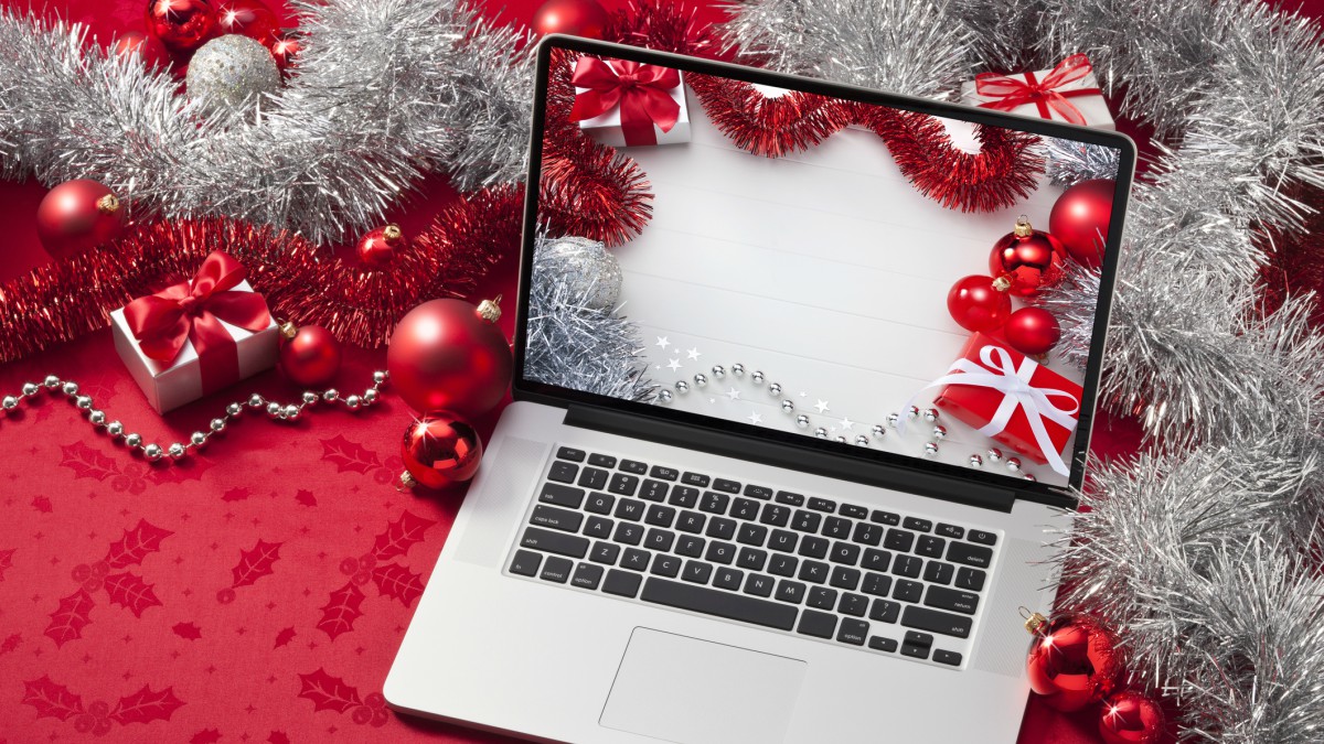 Buying guide: 18 best laptops and desktop computers to gift this holiday season