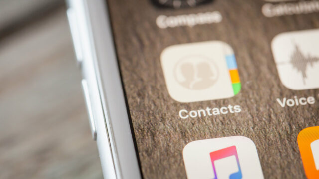 How to clean up your iPhone contacts for good