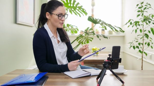 How to easily turn your Android into a webcam